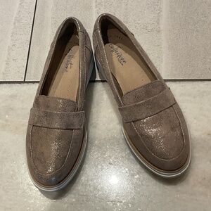 Women’s Clark’s collection loafers